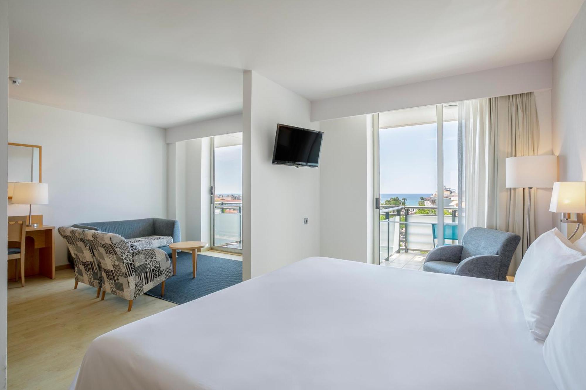 Sol Port Cambrils Hotel Exterior photo